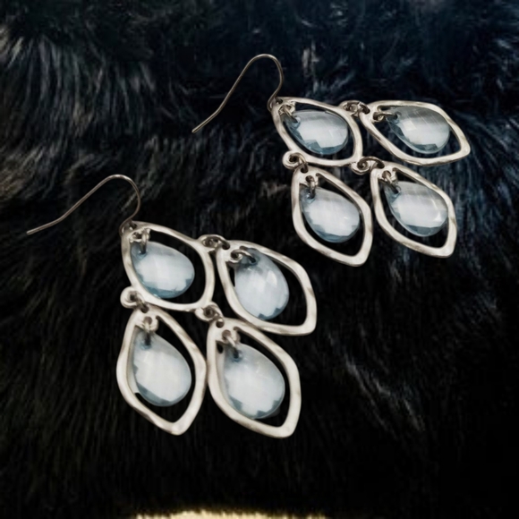 Elegant Silver Drop Earrings - Picture 1 of 4